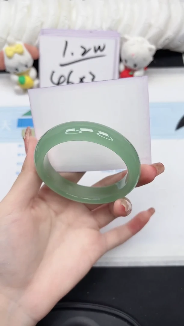 未镶嵌手镯石英质玉92-58