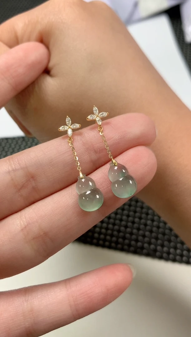 18K金镶嵌翡翠耳饰51