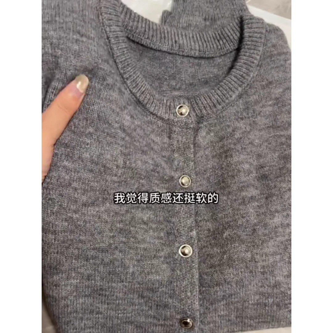 8976圆领单排扣针织开衫超好看百搭毛衣A211