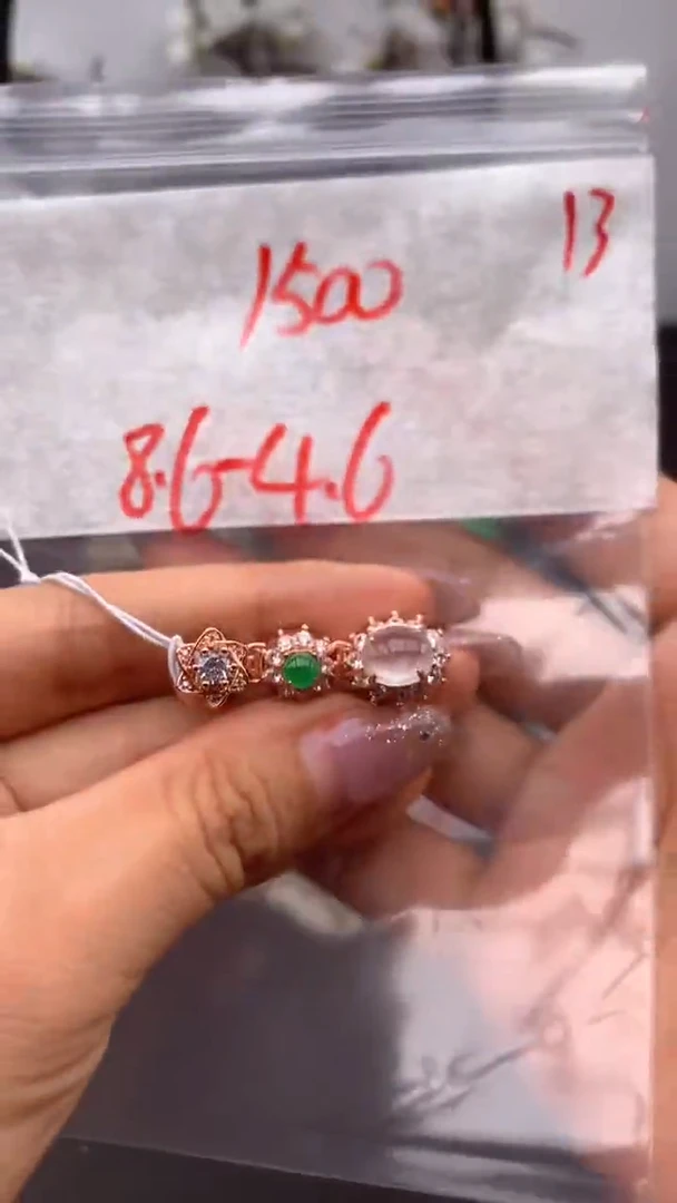 定制翡翠未镶嵌缅甸天然A货翡翠拍一发一