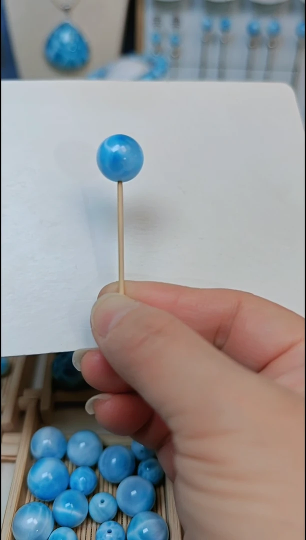 【闪购商品】针钠钙石（海纹石）珠宝半成品未镶嵌多样性发一颗