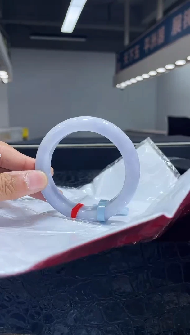 未镶嵌手镯翡翠5