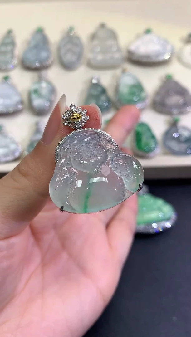 【闪购商品】翡翠颈饰18K金镶嵌B135