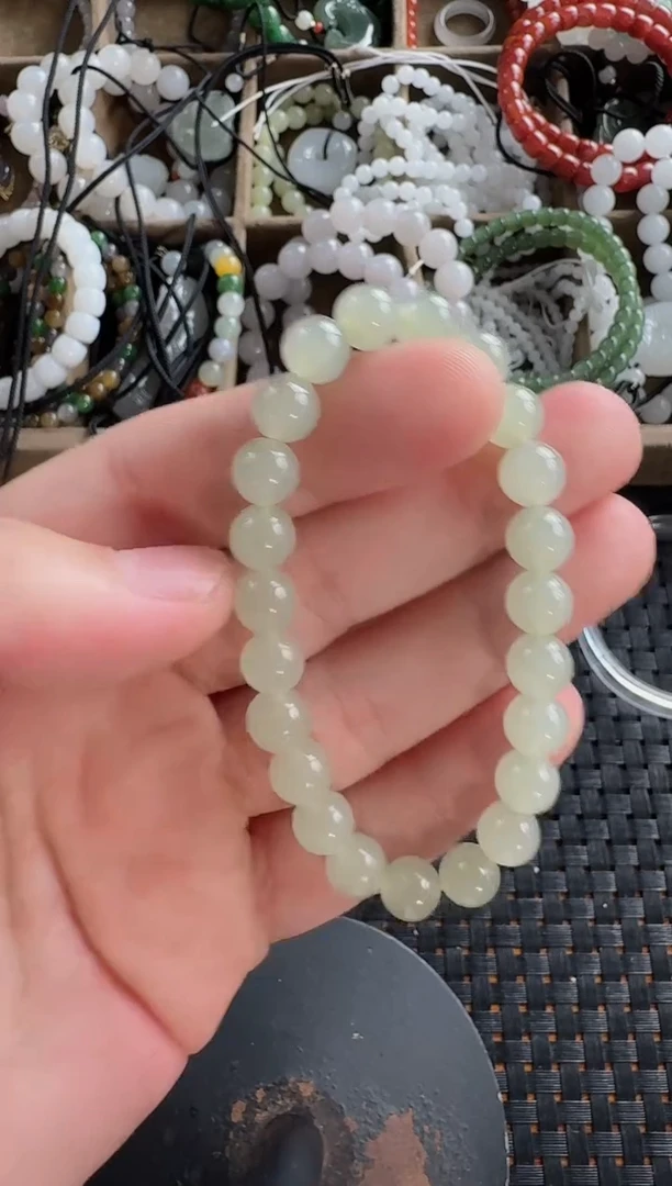 和田玉未镶嵌颈饰8mm柠檬黄手串