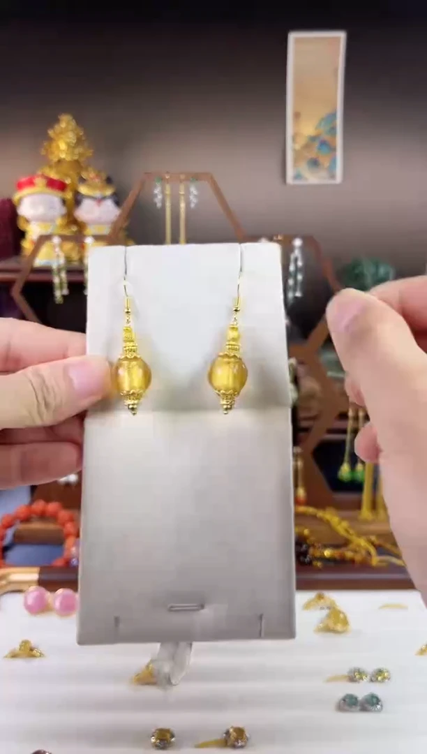 手工艺品琉璃，漆金琉璃耳钩-1