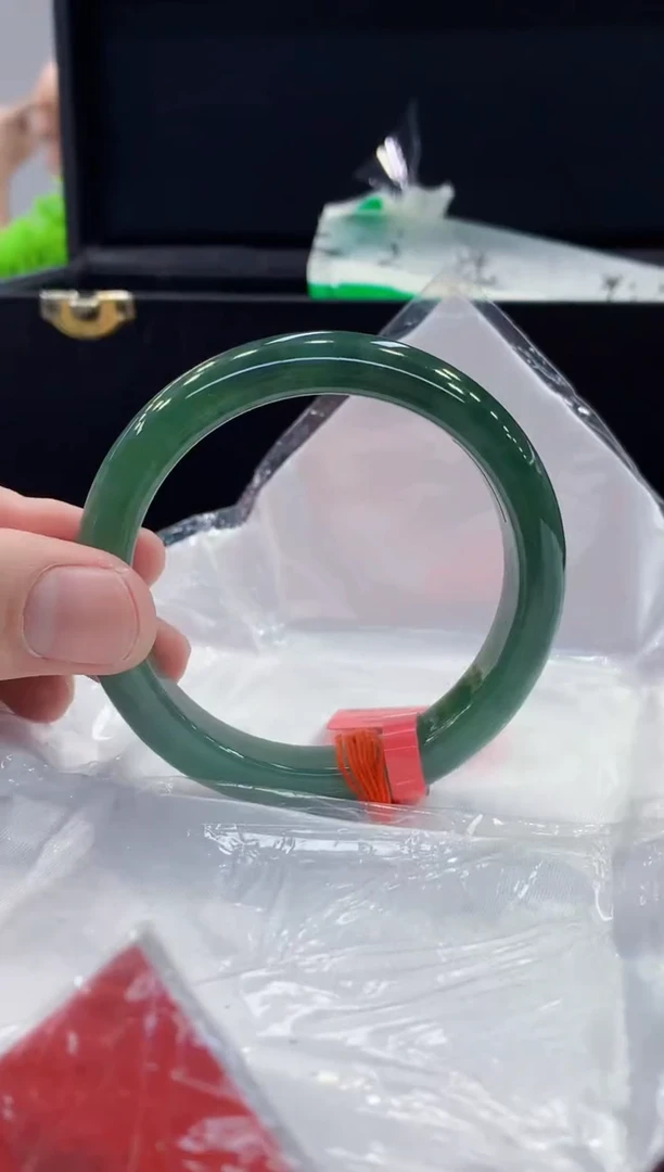 未镶嵌手镯翡翠翡翠手镯