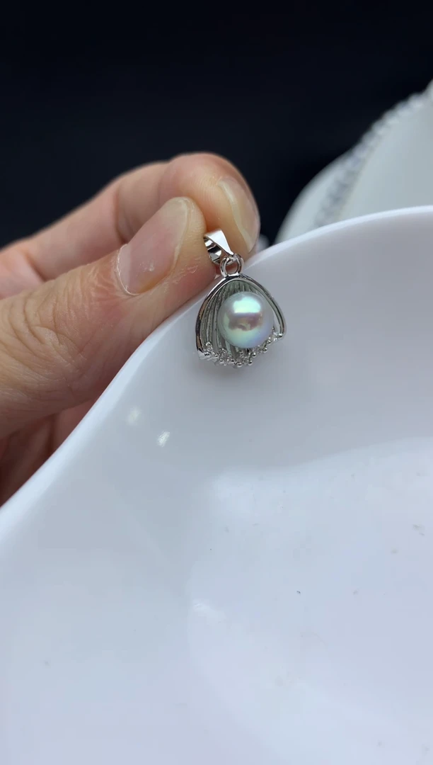 银S925镶嵌FF海水珍珠灰珠吊坠（赠链）x320