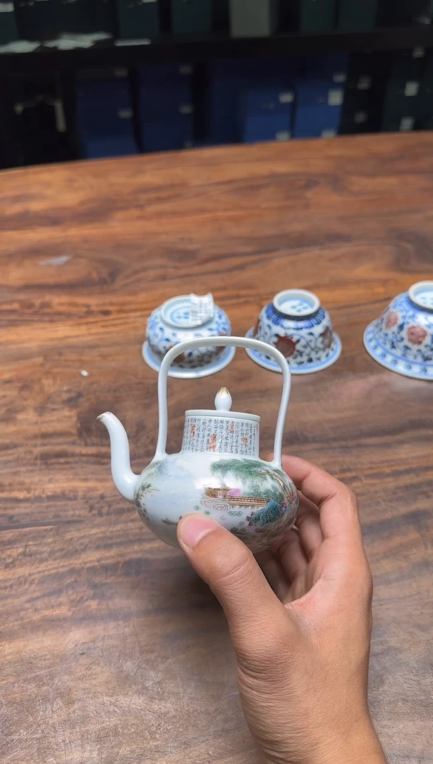 茶壶紫砂青衿堂 粉彩烟江叠嶂提梁初晴壶