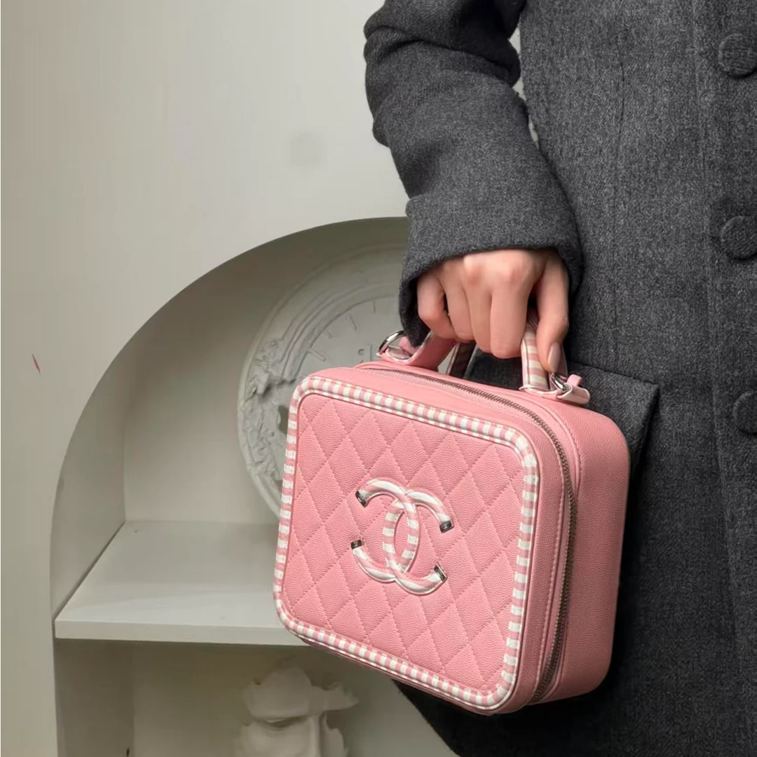95新 Chanel/香奈儿 粉色中号相机包/甄选