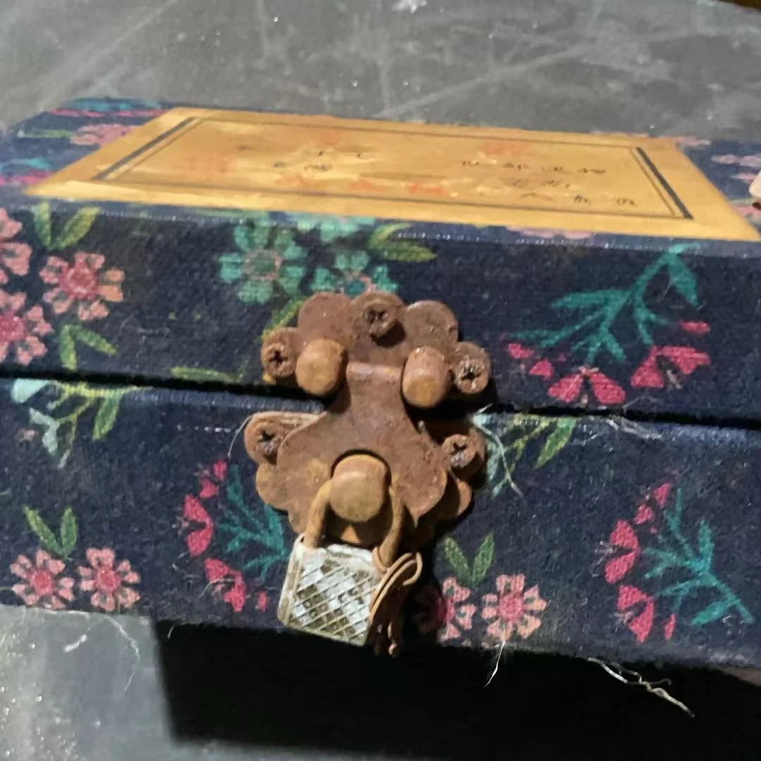 蓝刺绣Y器方木木盒多样性发其一