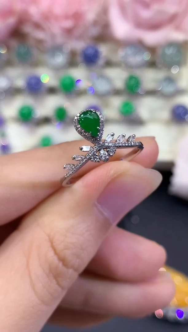 18K金镶嵌戒指翡翠B21