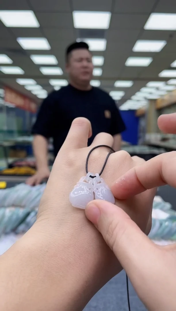 吊坠(不含链)未镶嵌翡翠AAAAAAA多样性其一DP-HP01