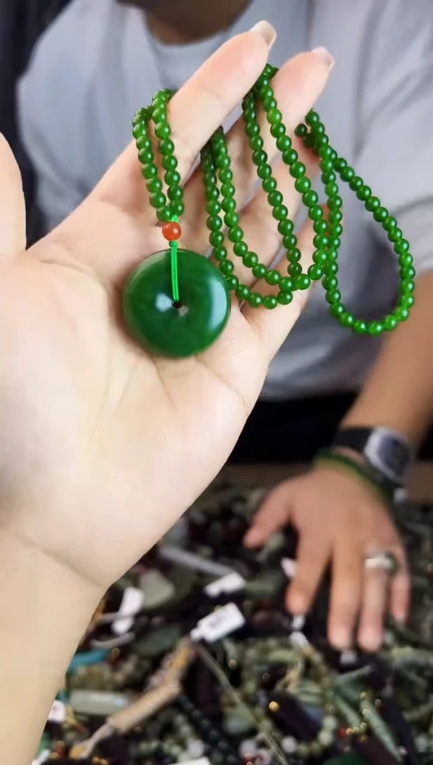 未镶嵌和田玉挂件1