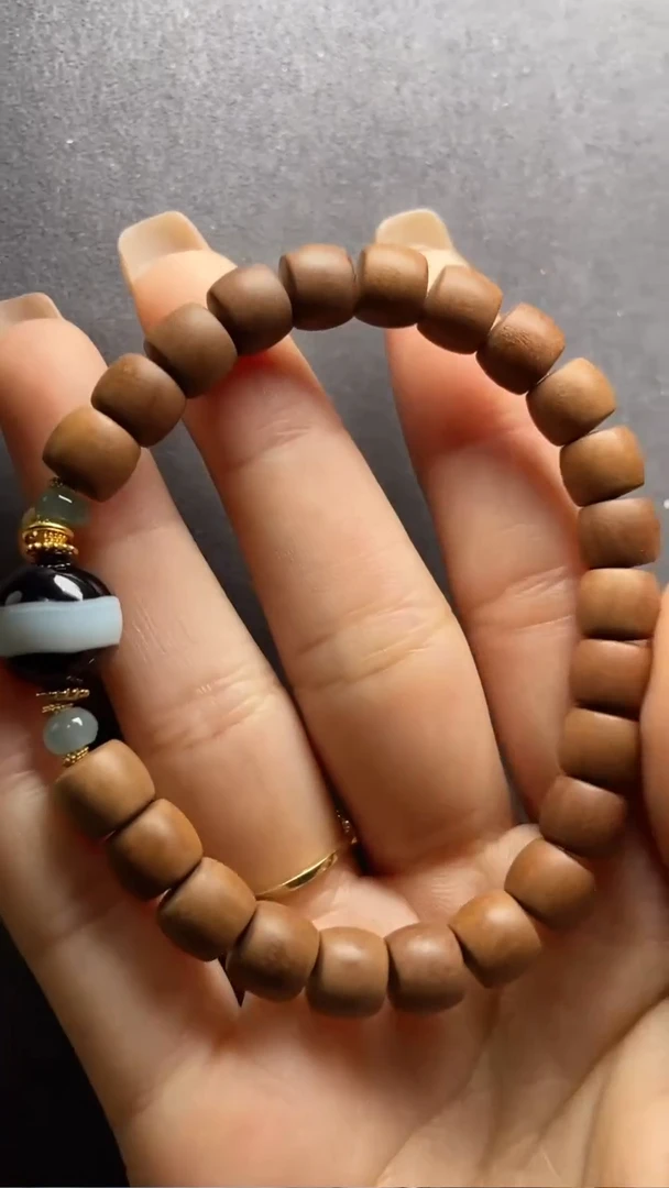 【闪购商品】玛瑙/玉髓珠宝奇石未镶嵌多样性发货 只发其一