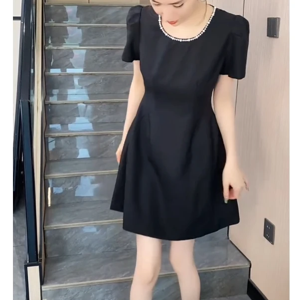 通勤短袖夏季蕾丝拼接连衣裙收腰先生黑色连衣裙