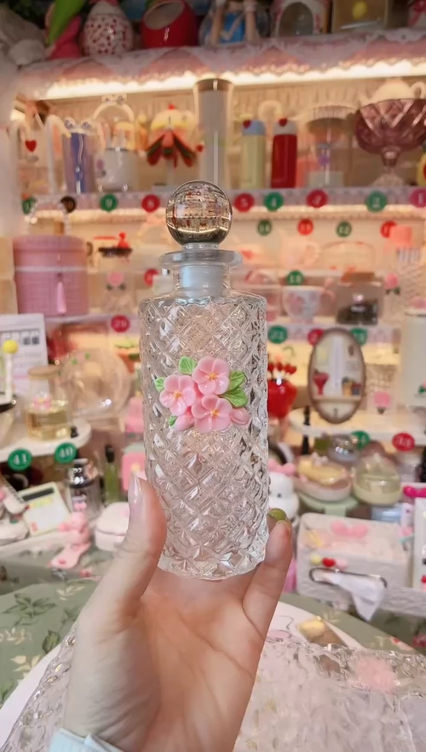 【闪购商品】摆件花朵小酒瓶开播福利，数量不多，快抢！