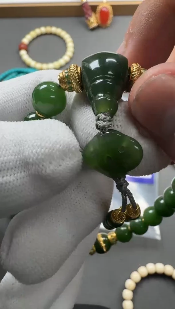 【闪购商品】和田玉（碧玉）手串手串18K金镶嵌手串手串