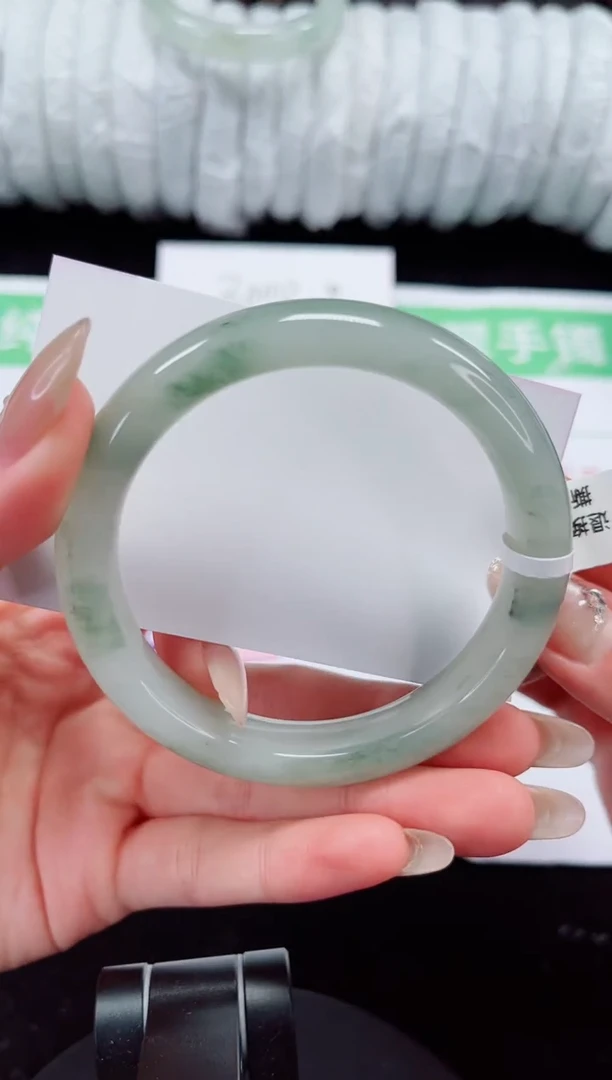 未镶嵌手镯石英质玉253-58/59