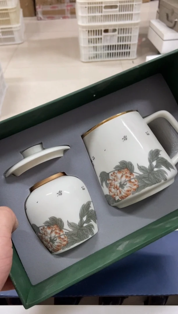 杯无运费险有瑕疵的摄影的产品有使用过的痕迹有点脏介意勿拍
