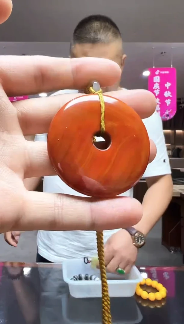 未镶嵌南红玛瑙挂件多样性发货其中发一