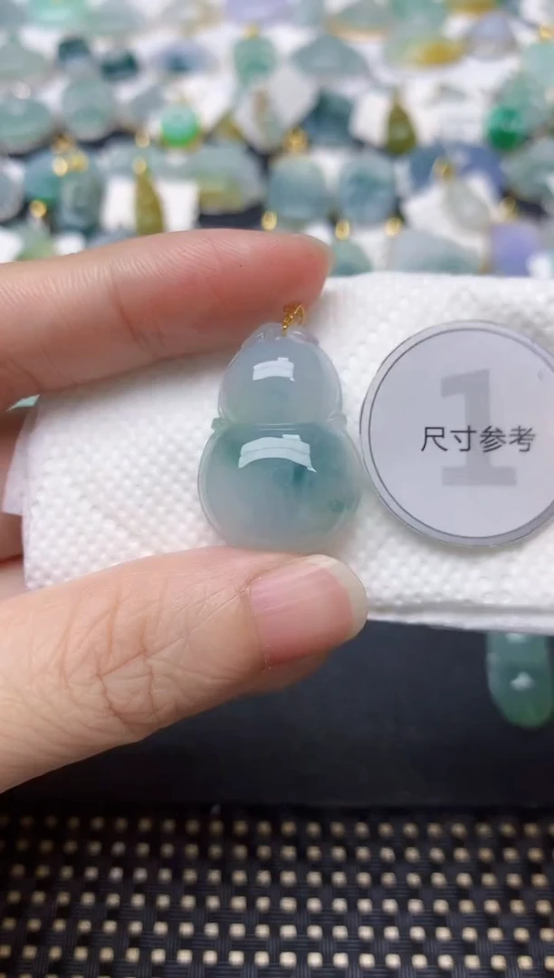 颈饰18K金镶嵌翡翠天然缅甸A货翡翠