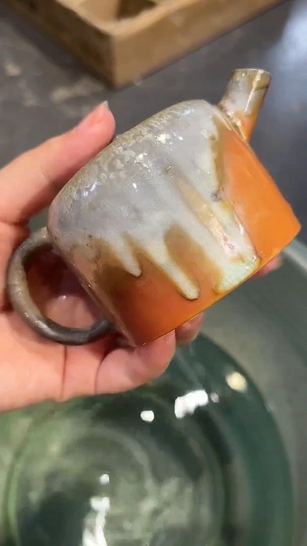 壶232号容量120-130ML 中白泥