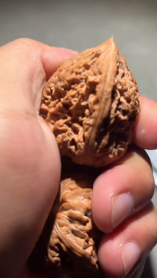 吊坠桃核C*C西北变异