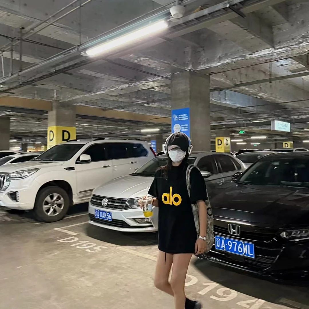 美言瑾时尚孤品女装