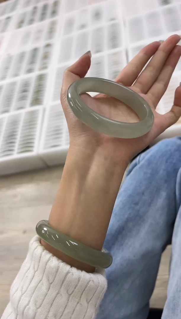 未镶嵌手镯石英质玉140-59D