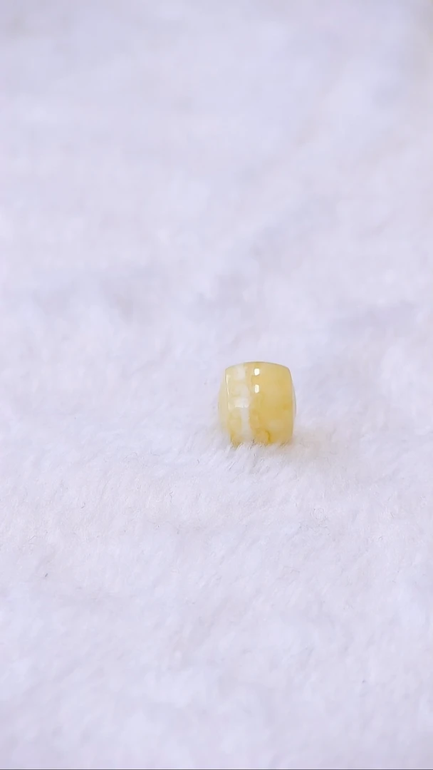 未镶嵌蜜蜡裸石俄料微瑕12.5MM