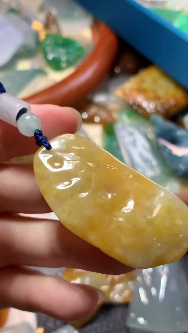 翡翠未镶嵌吊坠(不含链)吊坠