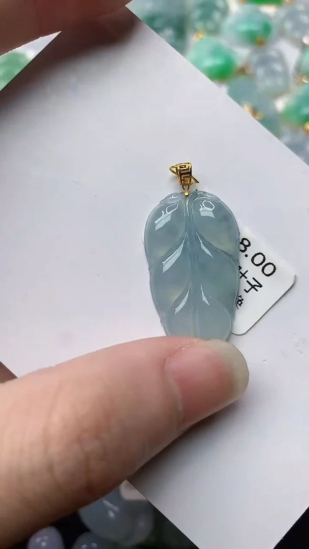 【闪购商品】翡翠颈饰18K金镶嵌25.........