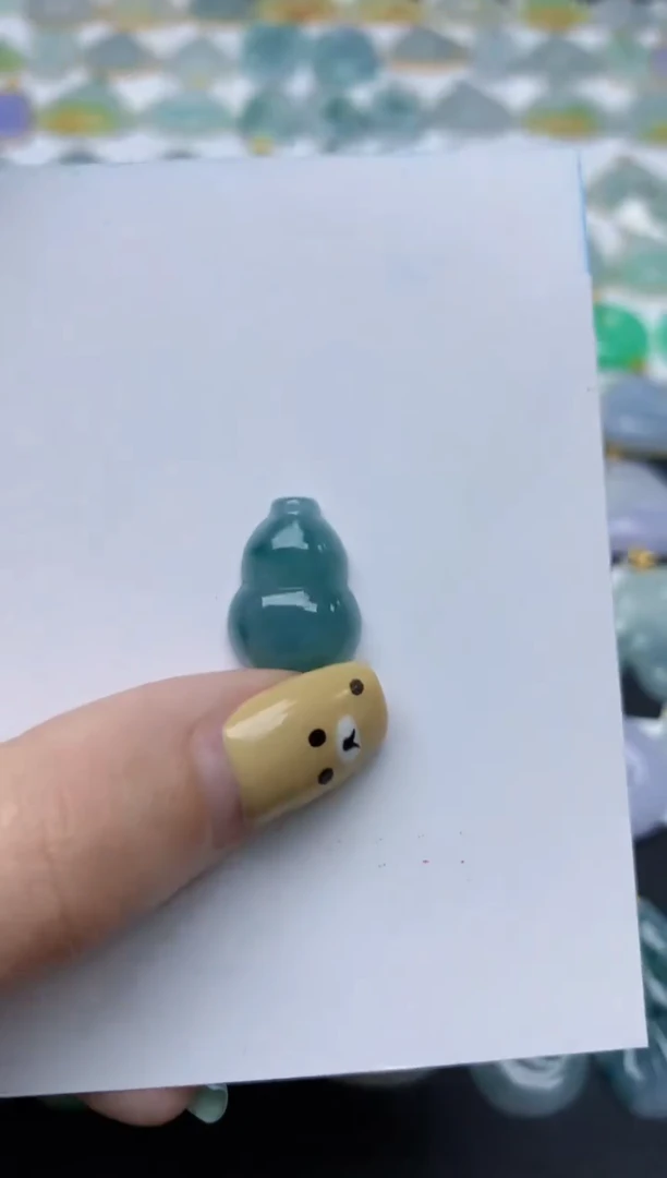 翡翠未镶嵌颈饰天然翡翠A货