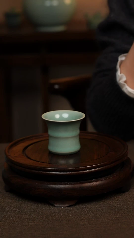 瓷片仿古青绿釉全手工束腰竹节杯80ml 一级不带礼盒