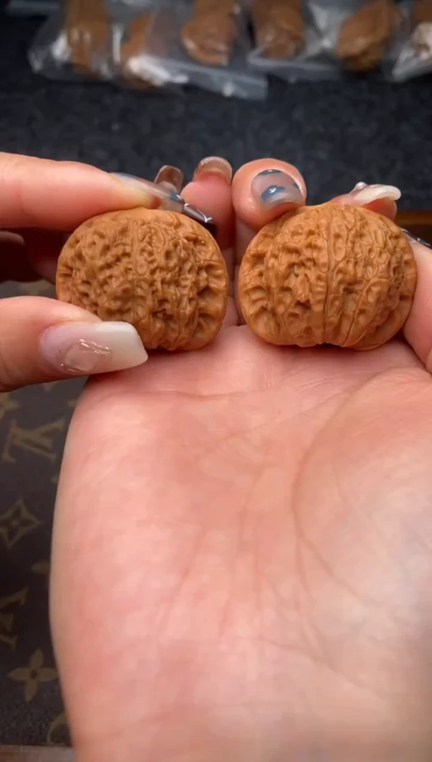 把件文玩核桃B120号血麒麟37尺