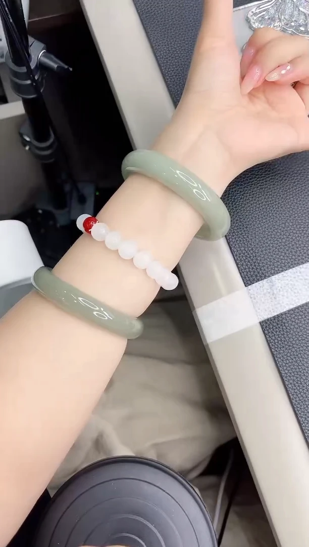 石英质玉手镯未镶嵌a80-60.9