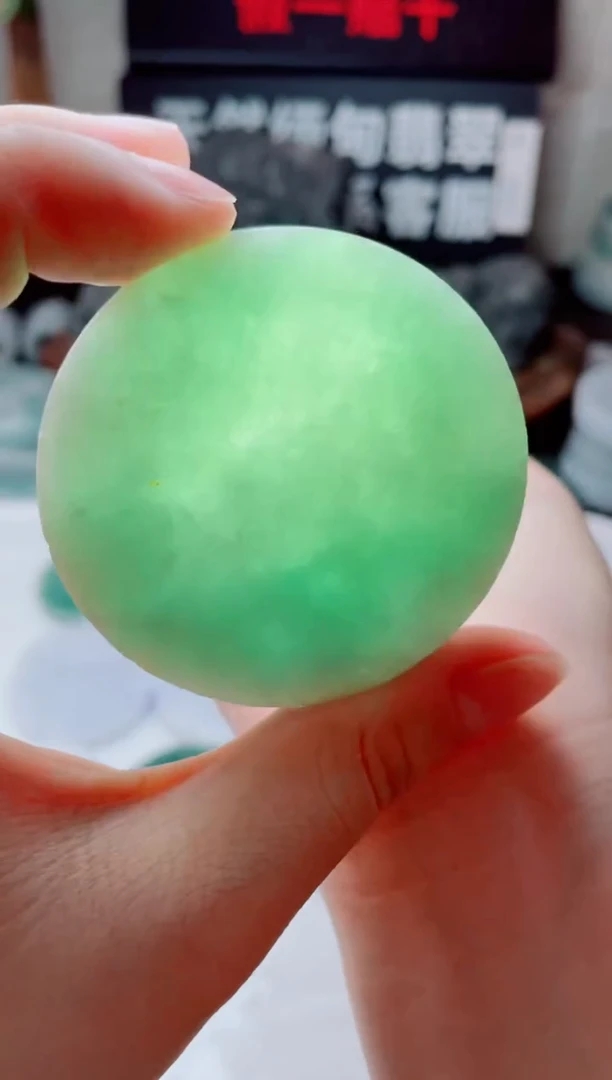 翡翠未镶嵌颈饰1420......