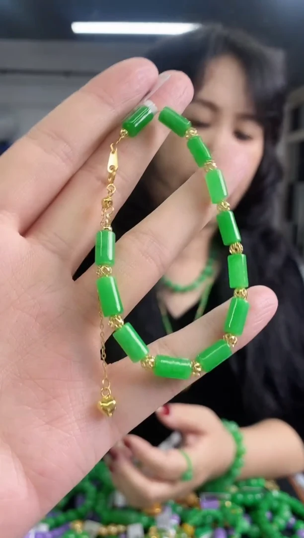 未镶嵌手链翡翠多样性发其一颜色微差