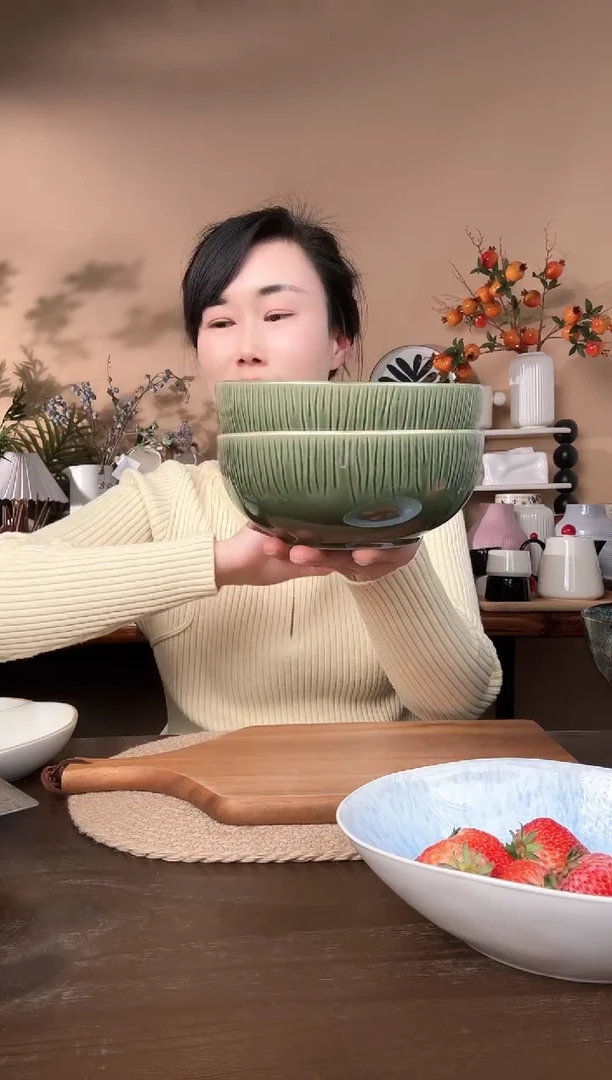 【闪购商品】瓷片6英寸线条绿碗2只微瑕