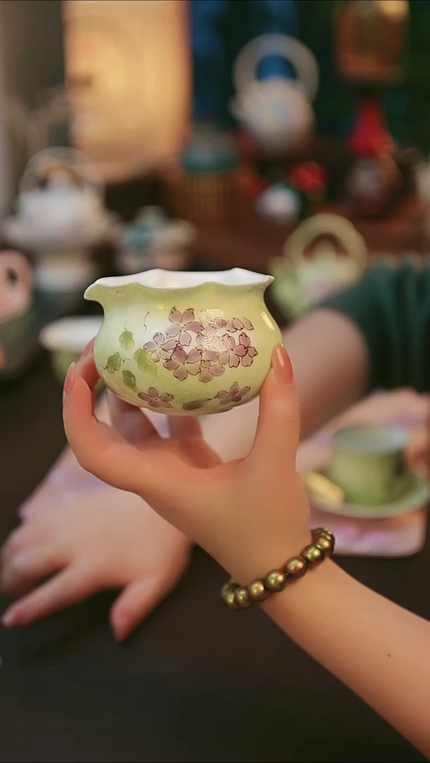 青云茶斋陶瓷茶具绣球花高足圆口杯