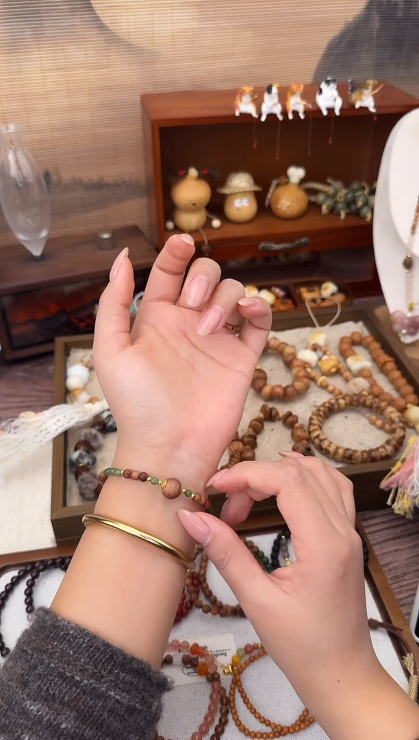 木质类老山檀木手串单圈