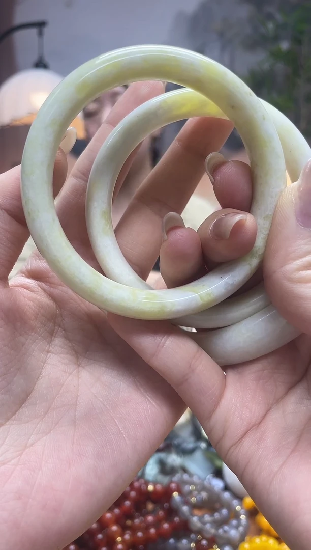 未镶嵌岫玉吊坠阳***c·