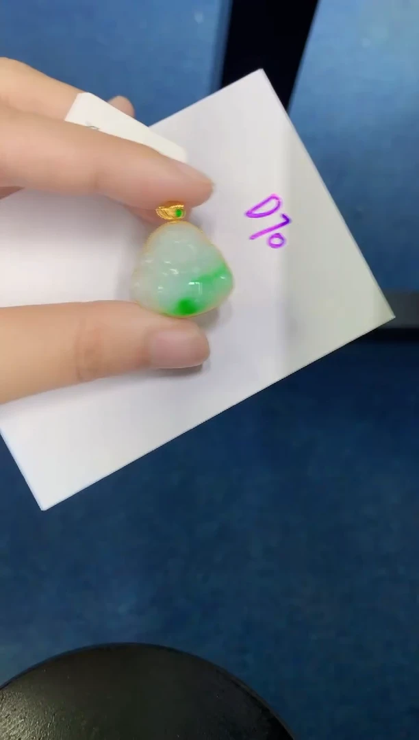 翡翠18K金镶嵌颈饰000000000