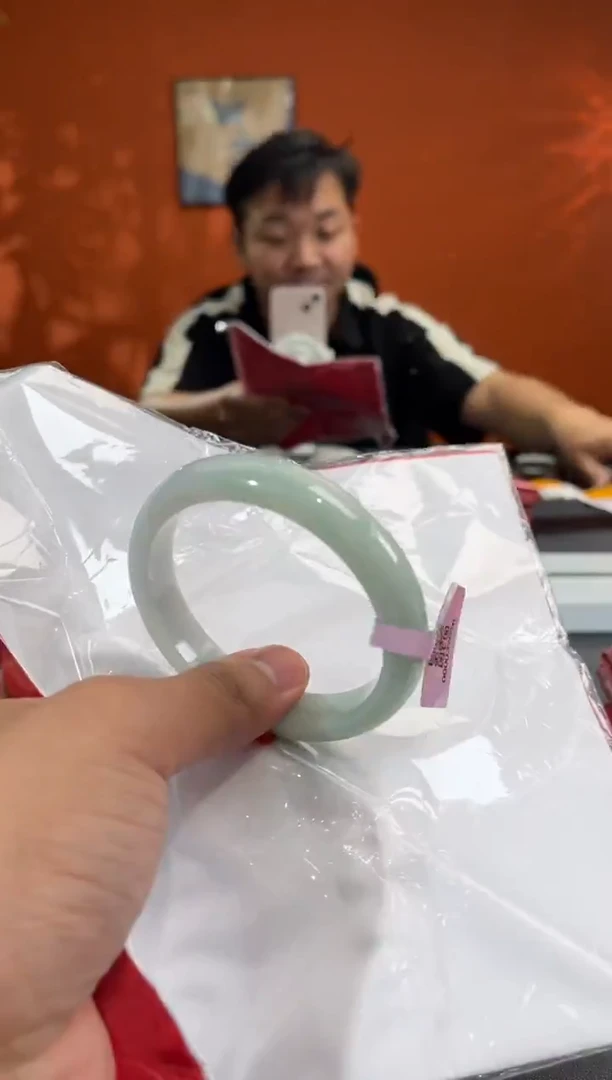 未镶嵌手镯翡翠20    58