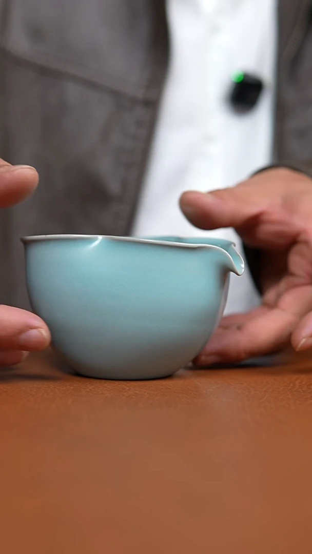 瓷片仿古天青纯手工薄胎葫芦公道杯瑕