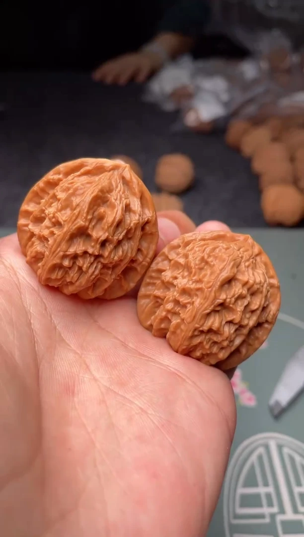 把件文玩核桃a73  白狮子 37尺