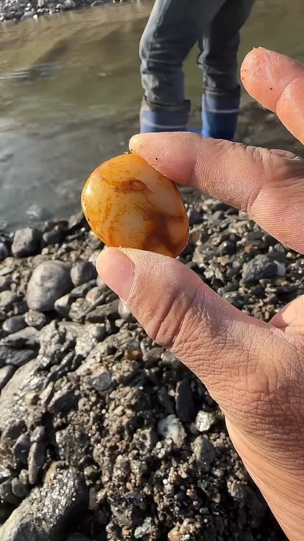 未镶嵌和田玉挂件新疆和田玉矿区发货