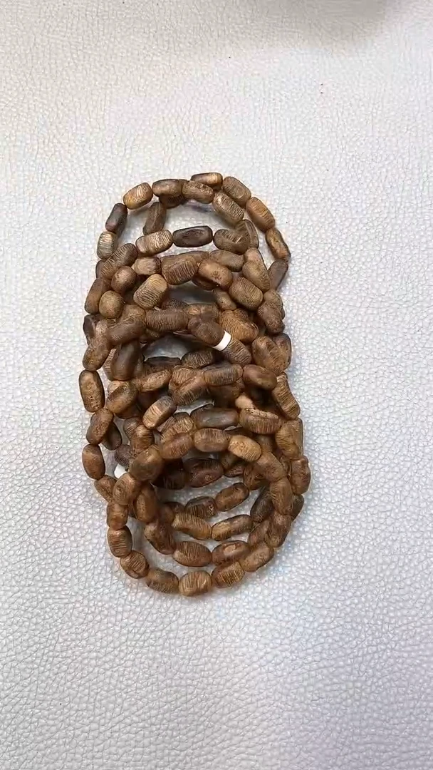【闪购商品】沉香手串棋楠九分沉虫漏留疤随型单圈多样性发其一