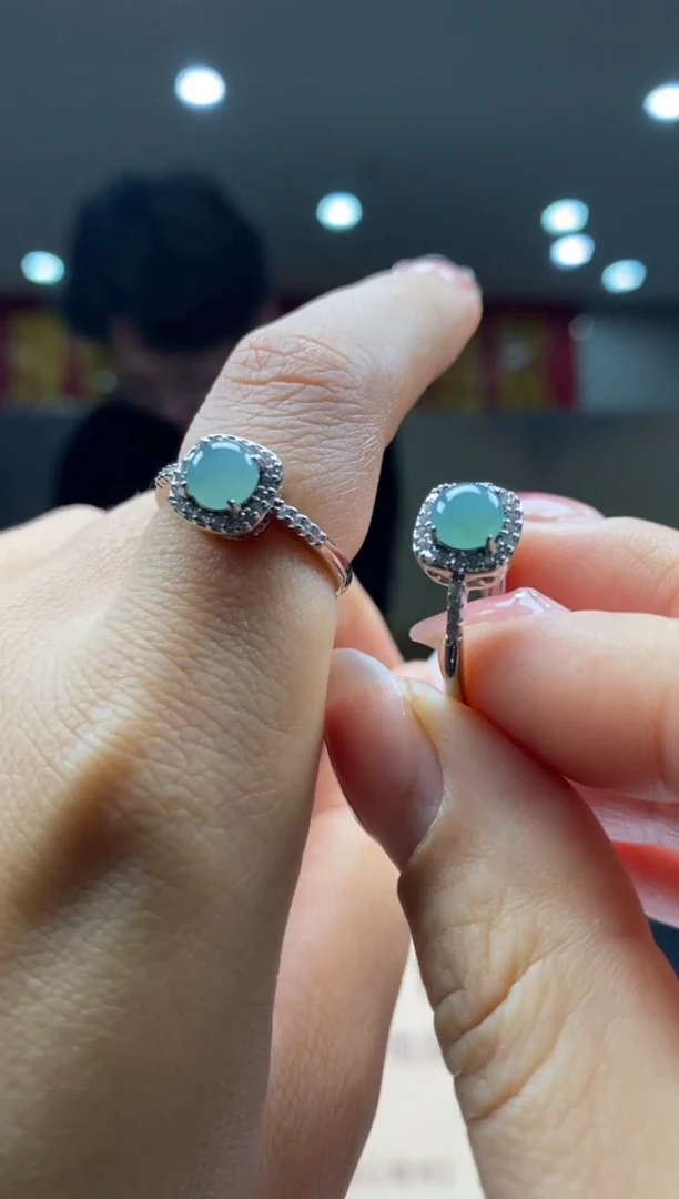 【闪购商品】翡翠戒指未镶嵌多样性发货【只发一件】*q3