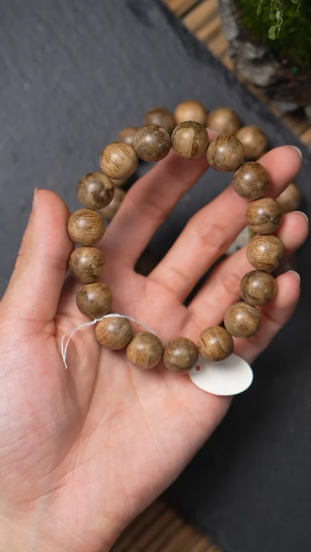 沉香手串L11011-11文莱软丝蛇皮纹1.4/16g